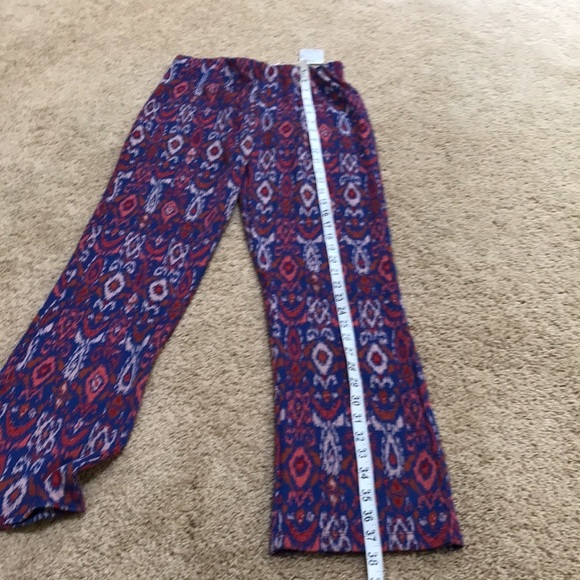 NWT! FREE PEOPLE Size 2 red with blue ikat print pull on pants - Picture 6 of 10